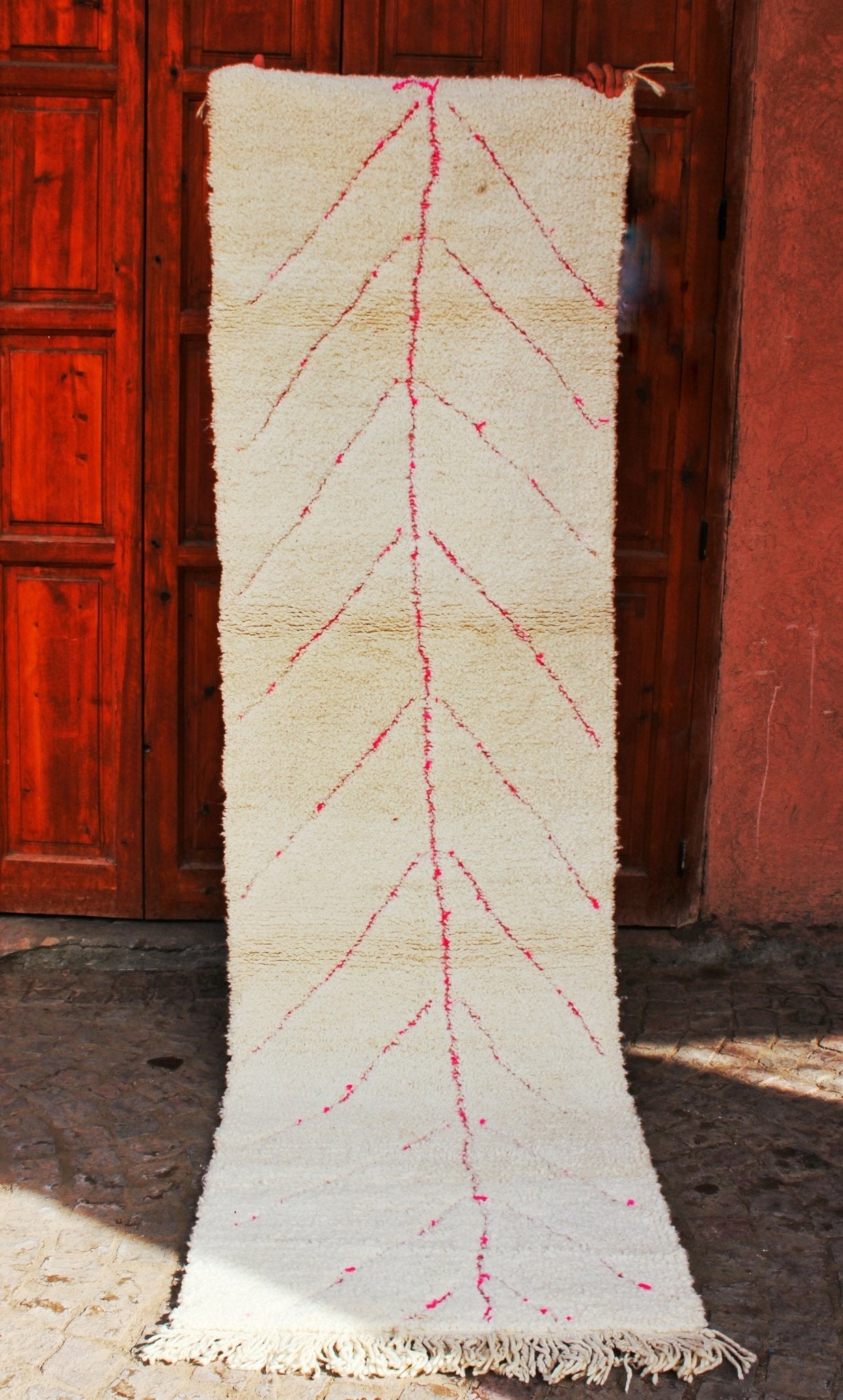RADNA | BENI OUARAIN "Runner" Black & Pink Rug | 100% wool handmade in Morocco - OunizZ