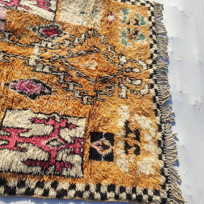 Sarhana - Moroccan Shag Rug Soft & Thick Pink Orange Beni Ourain | High Pile Area Berber Rug | 11'2x6'3 Ft | 3,4x2 m - OunizZ