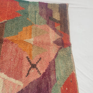 Sbara - Moroccan Boujad Berber Rug | Colorful Authentic Handmade Bedroom Rug | 9'3x5'2 Ft | 2,82x1,57 m - OunizZ