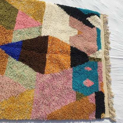 Shabby - Moroccan Rug Boujaad | Colorful Authentic Berber Handmade Bedroom Rug | 8'5x5'2 Ft | 2,60x1,58 m - OunizZ