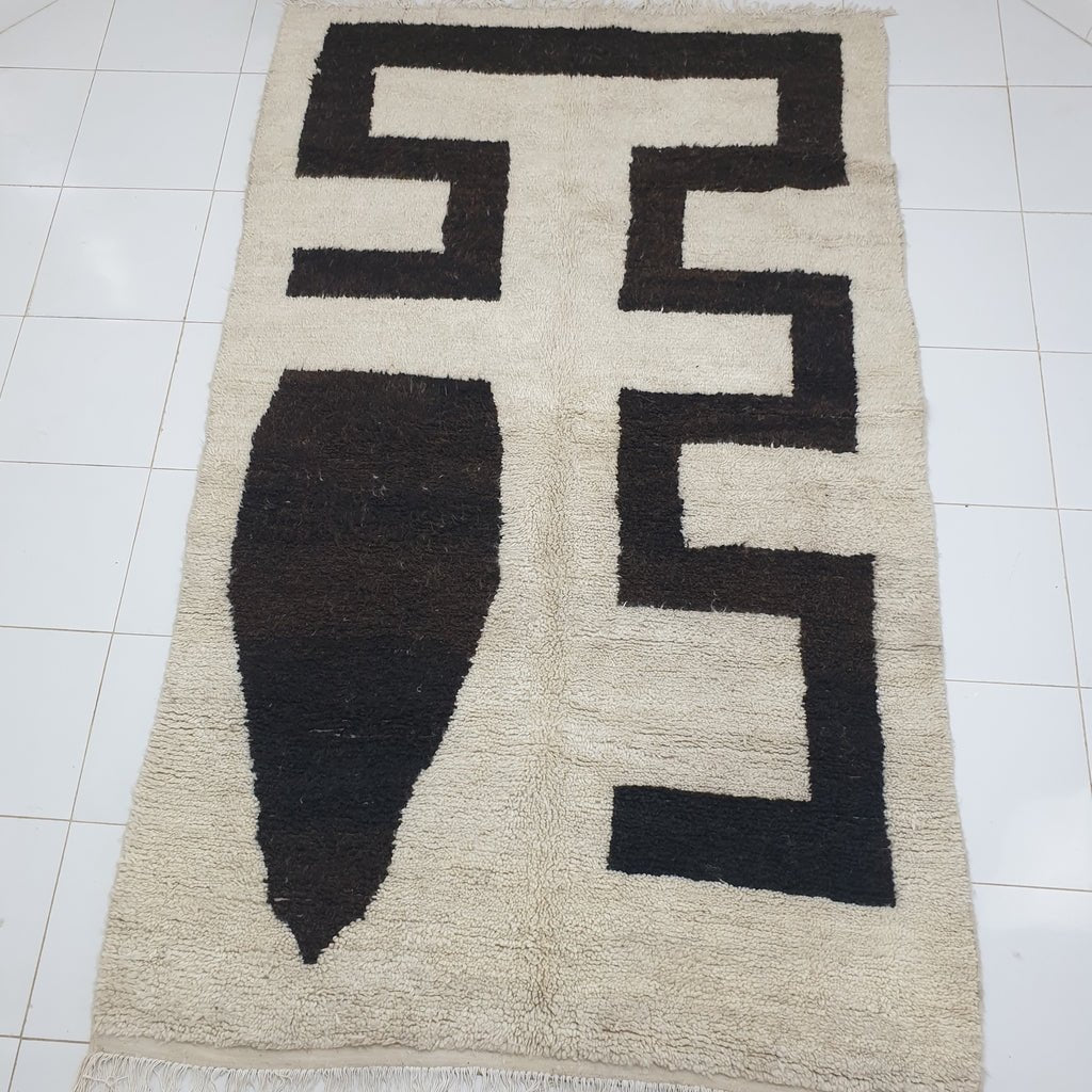 SIMIDIVIA | 8'9x5,3 Ft | 2,7x1,6 m | Moroccan Beniourain Rug | 100% wool handmade - OunizZ