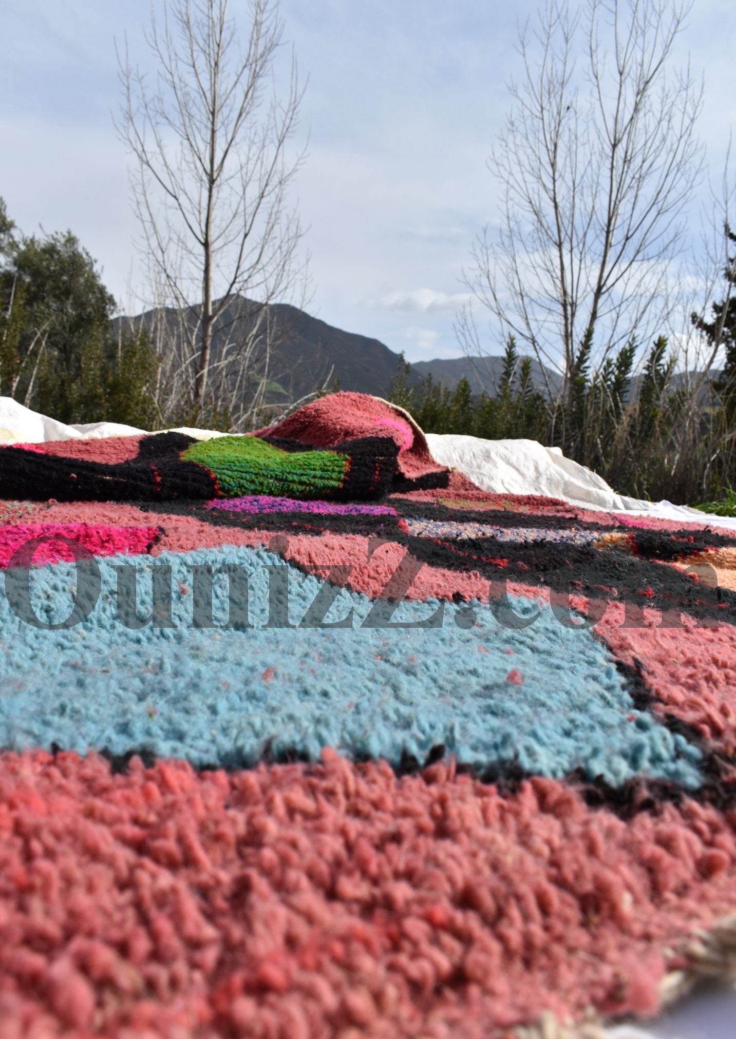 SLIDA | Boujaad Rug | 100% wool handmade in Morocco - OunizZ