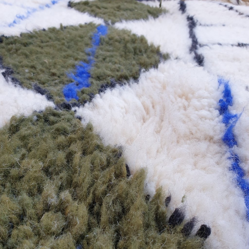 SLILIM | 10'5x6'8 Ft | 3,2x2 m | Moroccan Beni Ourain Rug | 100% wool handmade - OunizZ