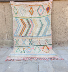 SLIMA | Boujaad Rug | 100% wool handmade in Morocco - OunizZ