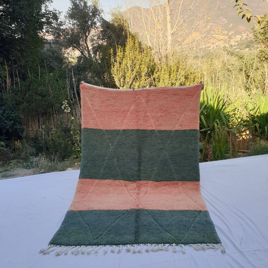 Somona - Moroccan Rug Boujaad | Colorful Authentic Berber Handmade Bedroom Rug | 7'87x4'79 Ft | 2,40x1,46 m - OunizZ