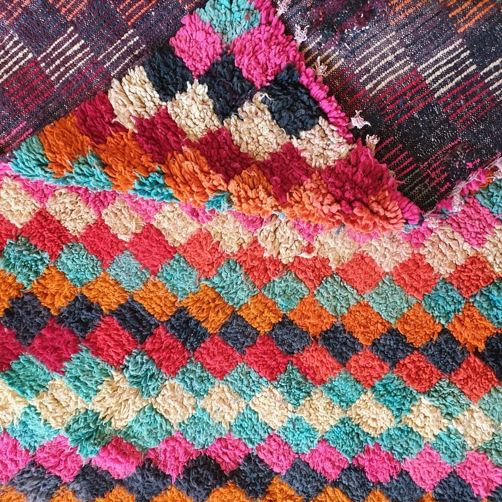 STILA | 6x8'4 Ft | 2,55x1,88 m | Moroccan VINTAGE Checkered Rug | 100% wool handmade - OunizZ