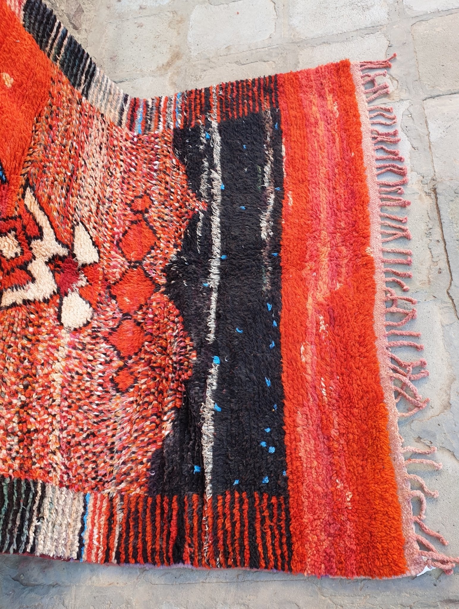 TACIA | Boujaad Rug | 100% wool handmade in Morocco - OunizZ