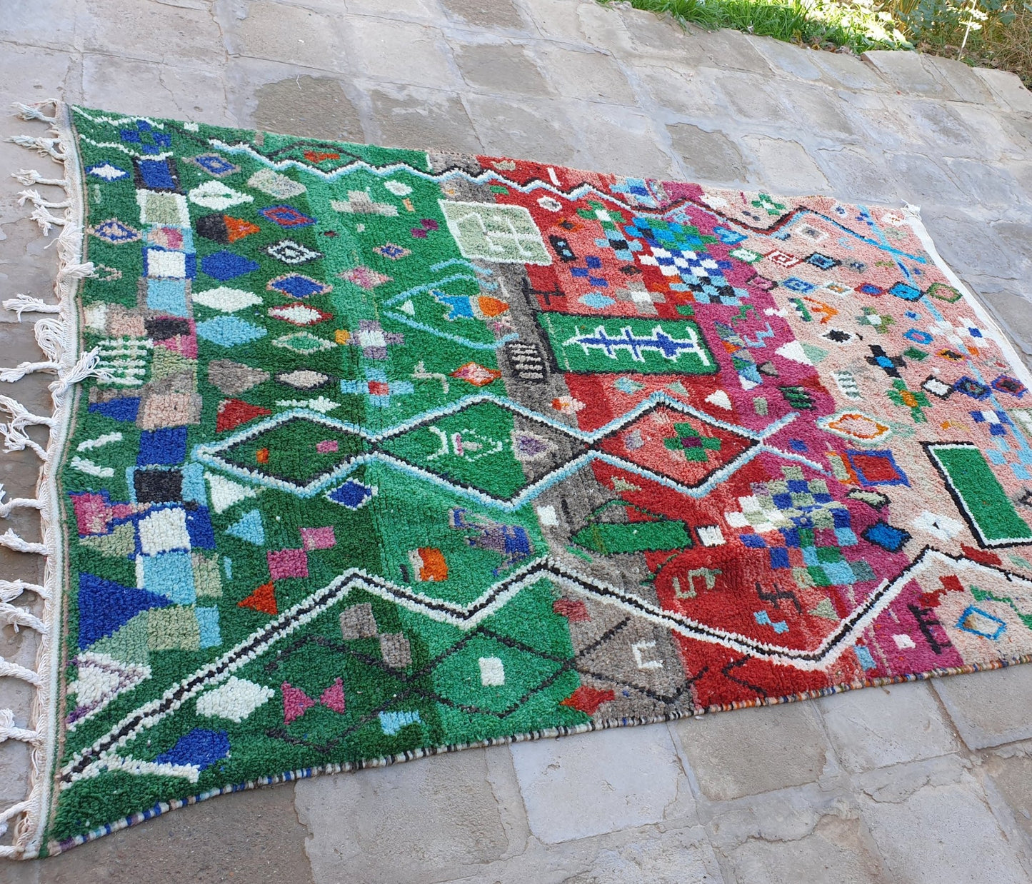 TAFSUT | Boujaad Rug | 100% wool handmade in Morocco - OunizZ