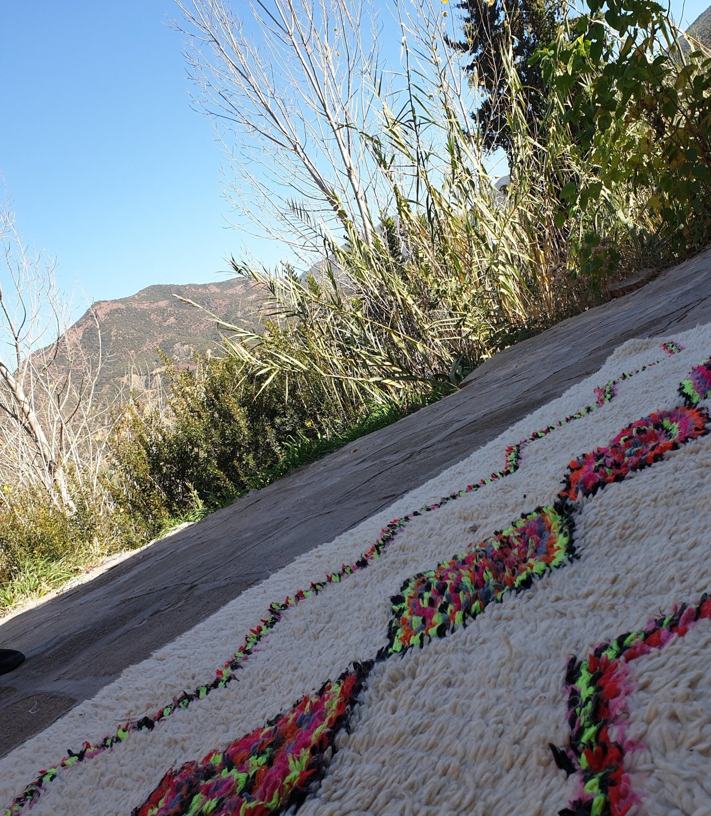 TAGWITT | Azilal Rug | 100% wool handmade in Morocco - OunizZ