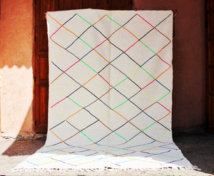 TANILLA | Boujaad White Rug | 100% wool handmade in Morocco - OunizZ