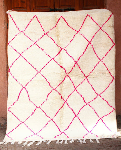 TANNIT | BENI OUARAIN White & Pink Rug | 100% wool handmade in Morocco - OunizZ