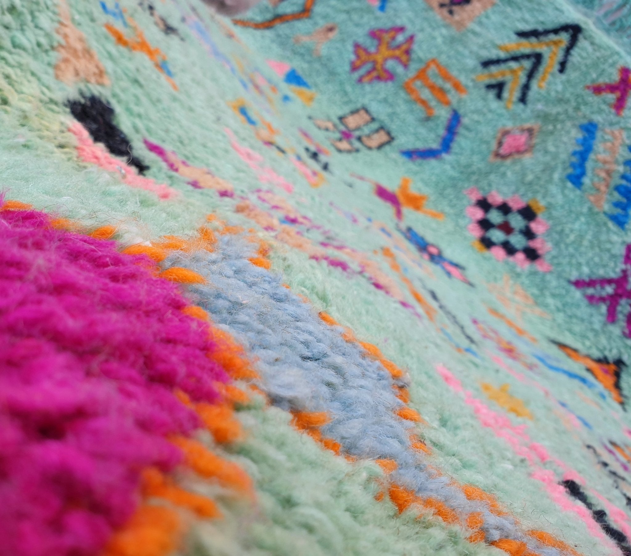 TUMSILT | Boujaad Rug | 100% wool handmade in Morocco - OunizZ