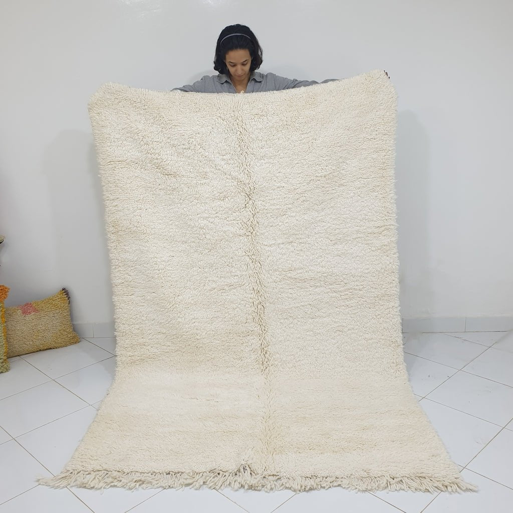 YAMAI | 7'9x5,2 Ft | 2,4x1,6 m | Moroccan Beniourain Rug | 100% wool handmade - OunizZ
