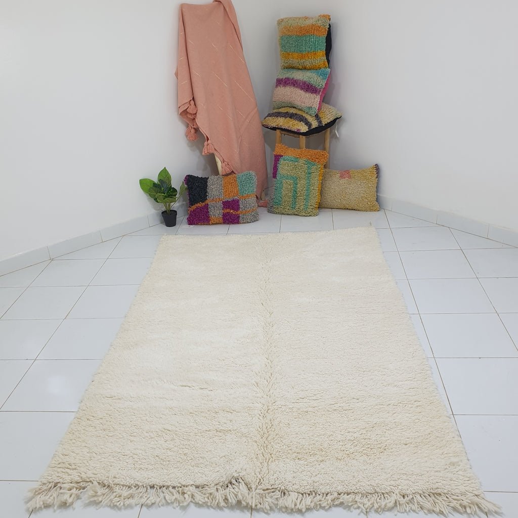 YAMAI | 7'9x5,2 Ft | 2,4x1,6 m | Moroccan Beniourain Rug | 100% wool handmade - OunizZ
