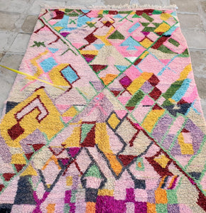 ZAÎNA | Boujaad Rug | 100% wool handmade in Morocco - OunizZ